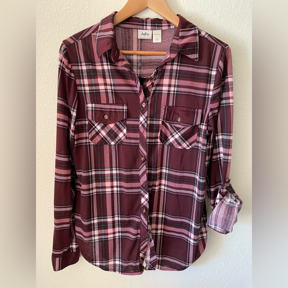 Flannel size L. Unique back detail